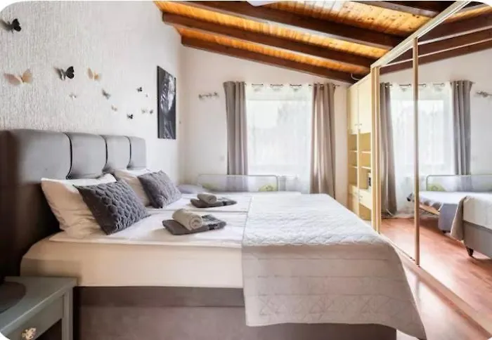 Lux Barbara 아파트 *